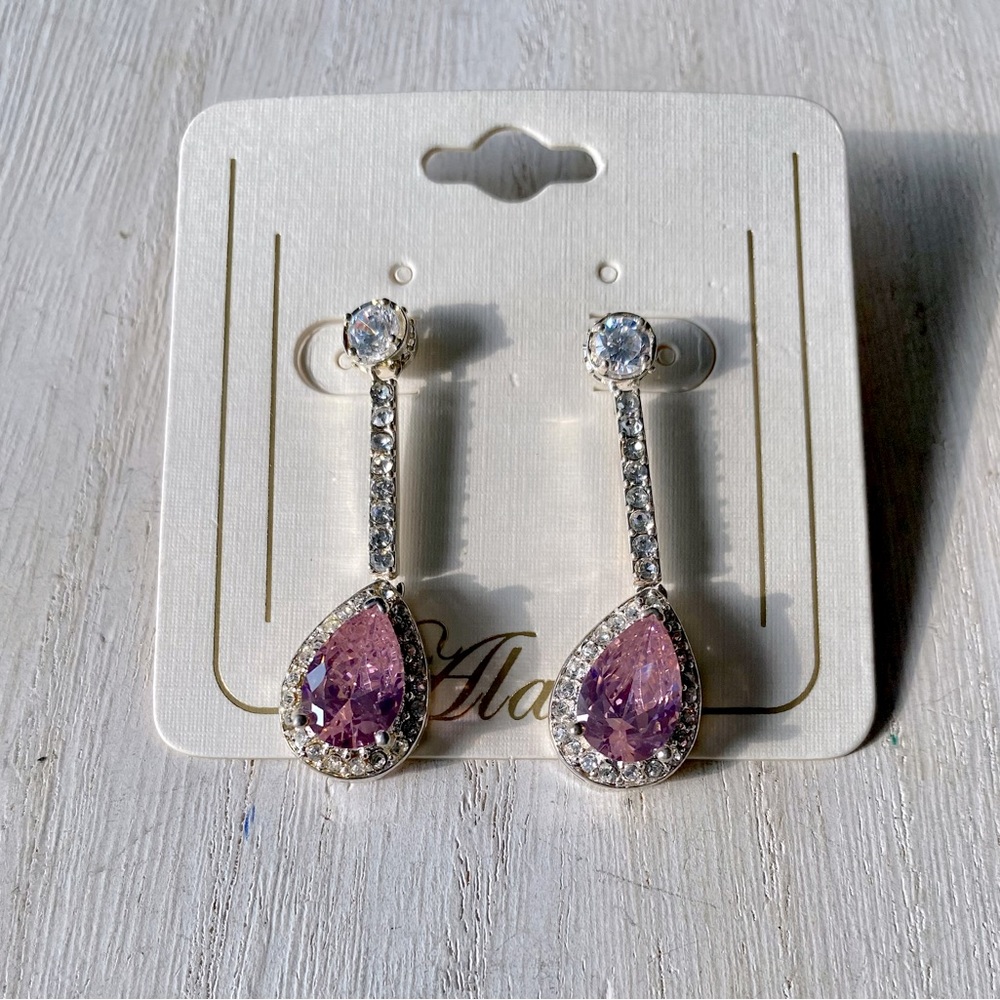 NWT Alana Earrings